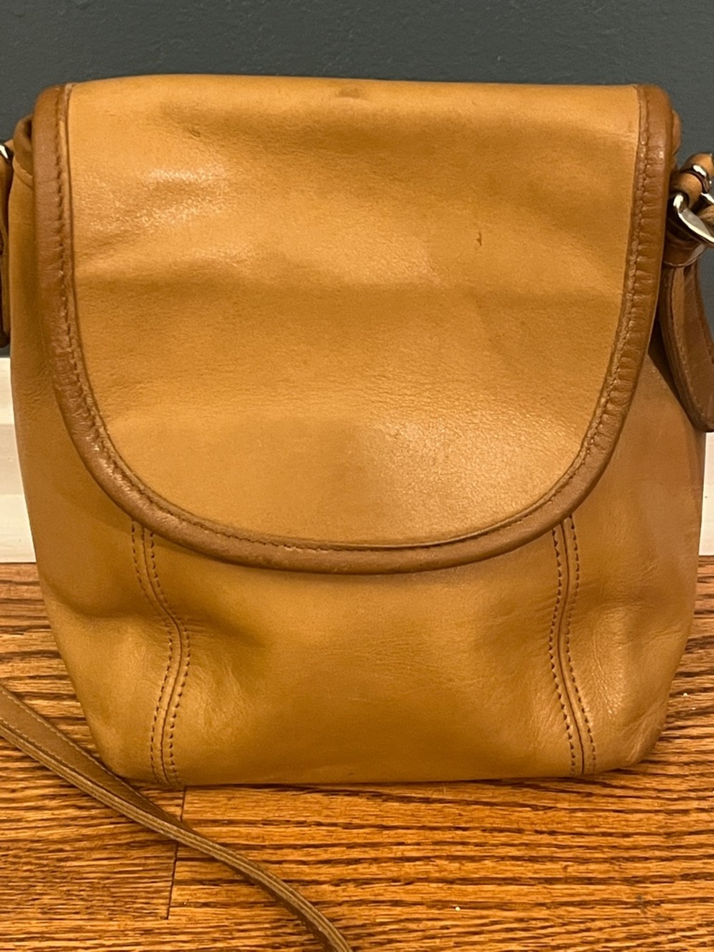 Vintage Coach Soho Bag Small Flap 4108 Crossbody - Picture 2 of 13